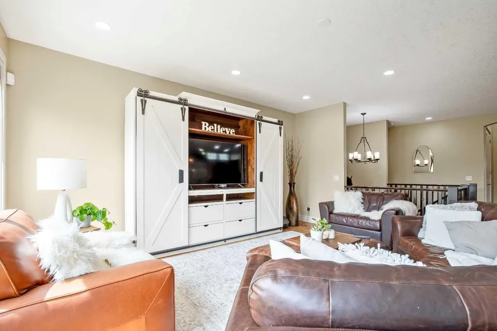 150 Cimarron Drive Okotoks AB T1S2P3