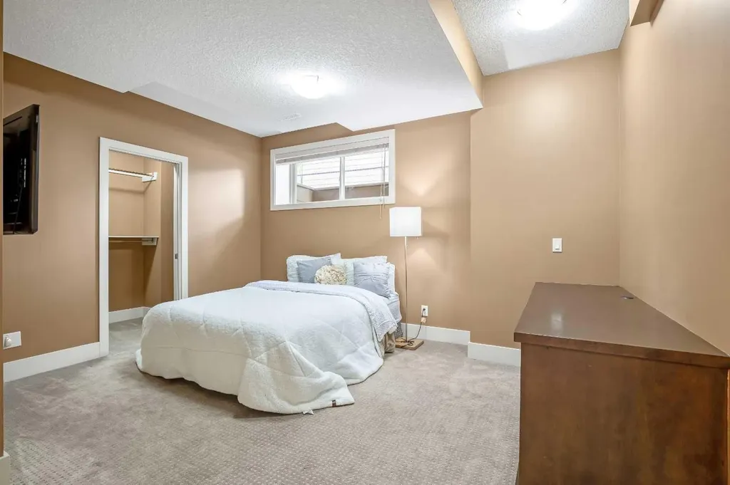 150 Cimarron Drive Okotoks AB T1S2P3