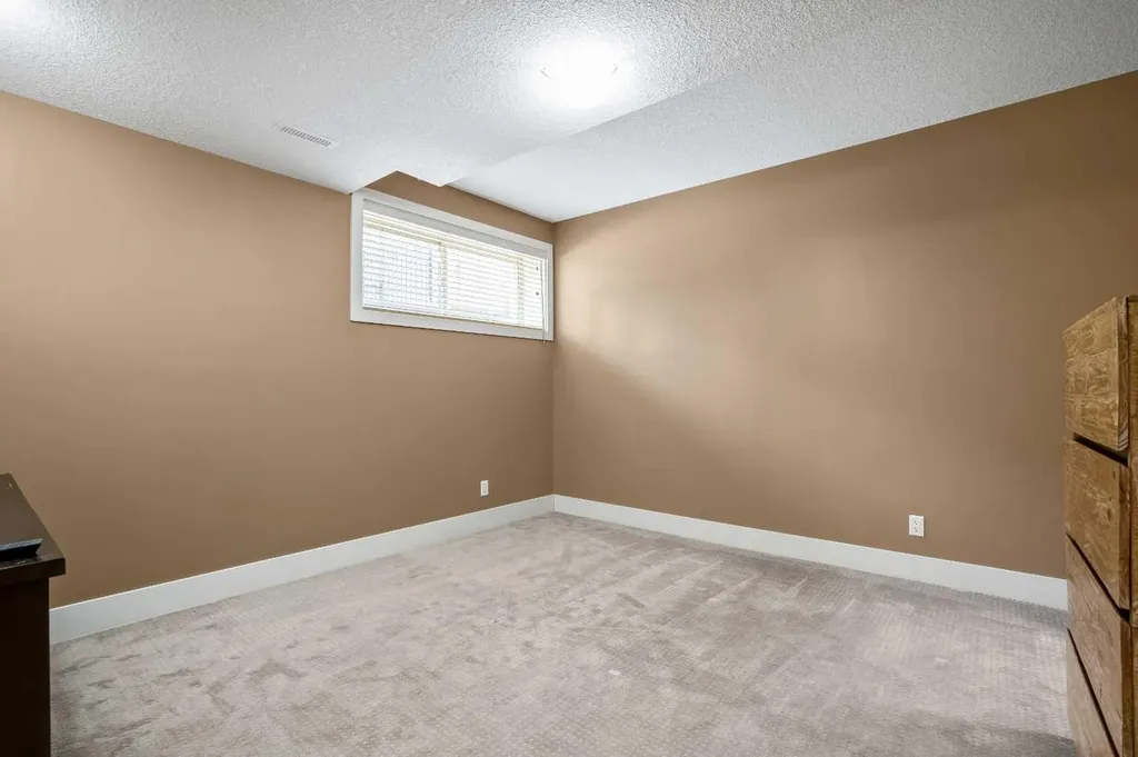 150 Cimarron Drive Okotoks AB T1S2P3