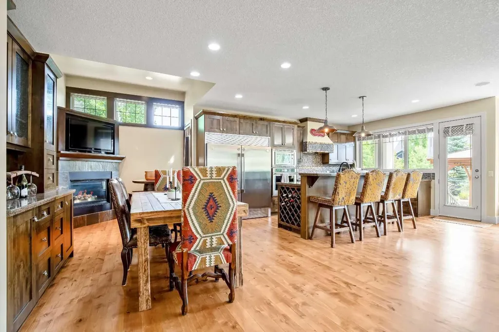 150 Cimarron Drive Okotoks AB T1S2P3