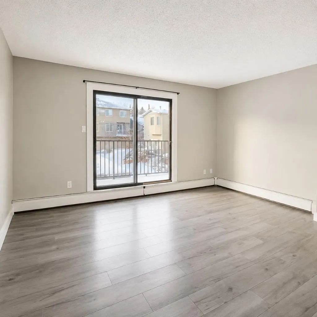 2407 17 Street SW Calgary AB T2T 4M9