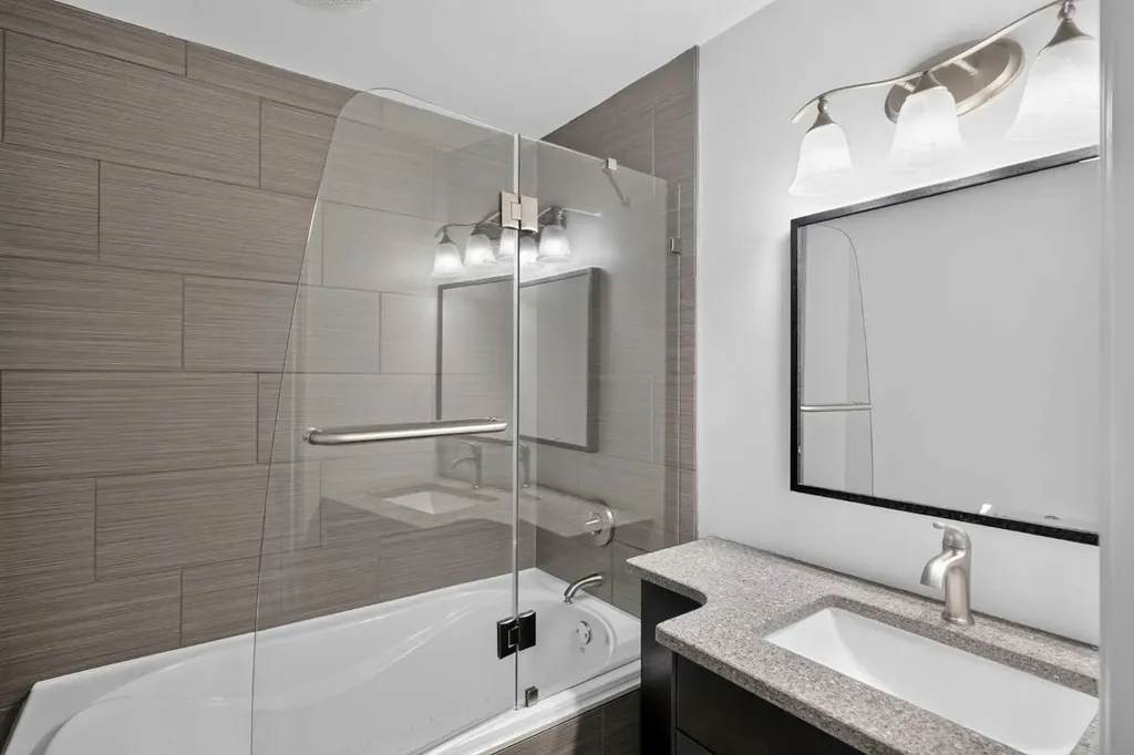 9555 Oakfield Drive SW Calgary AB T2V 4E2