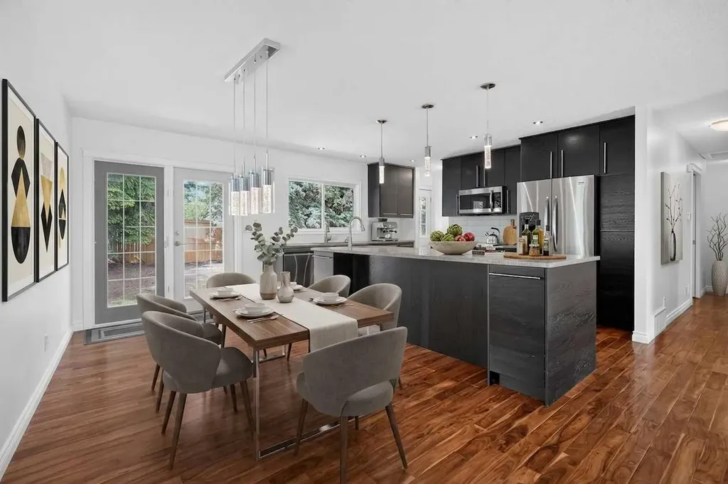 9555 Oakfield Drive SW Calgary AB T2V 4E2