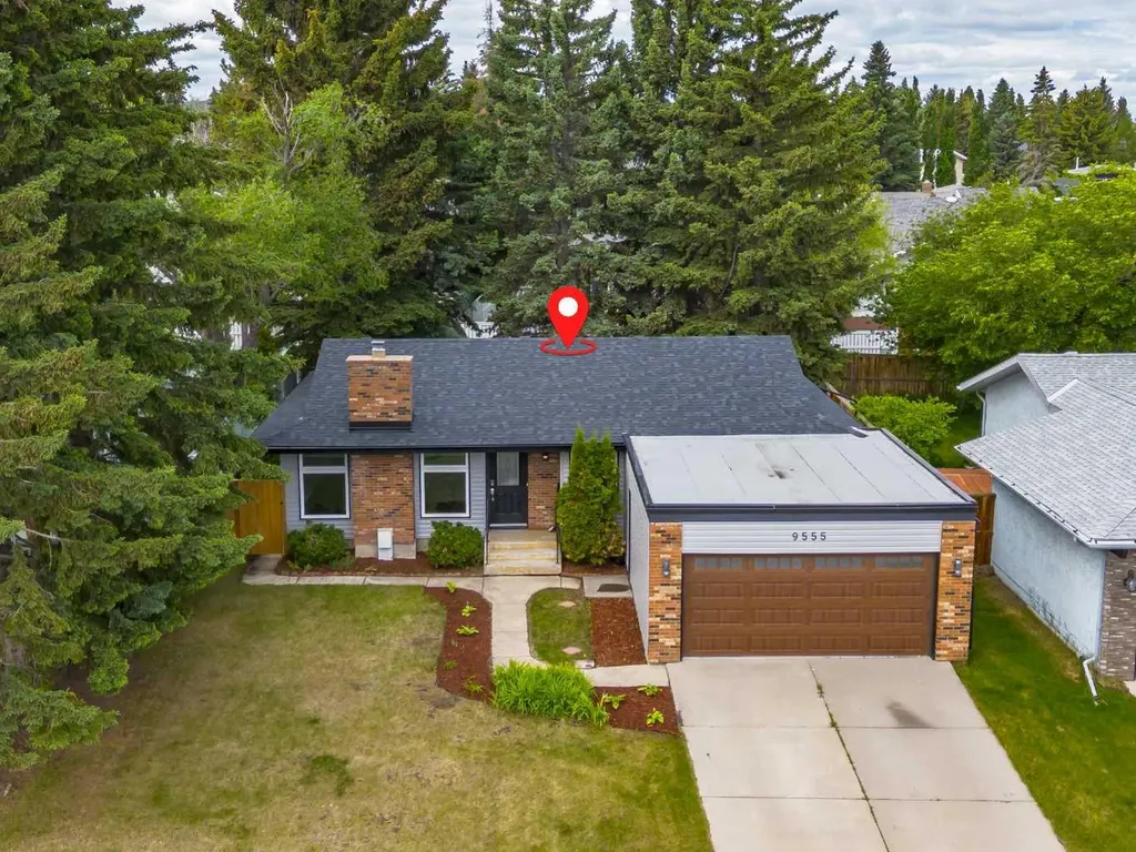 9555 Oakfield Drive SW Calgary AB T2V 4E2