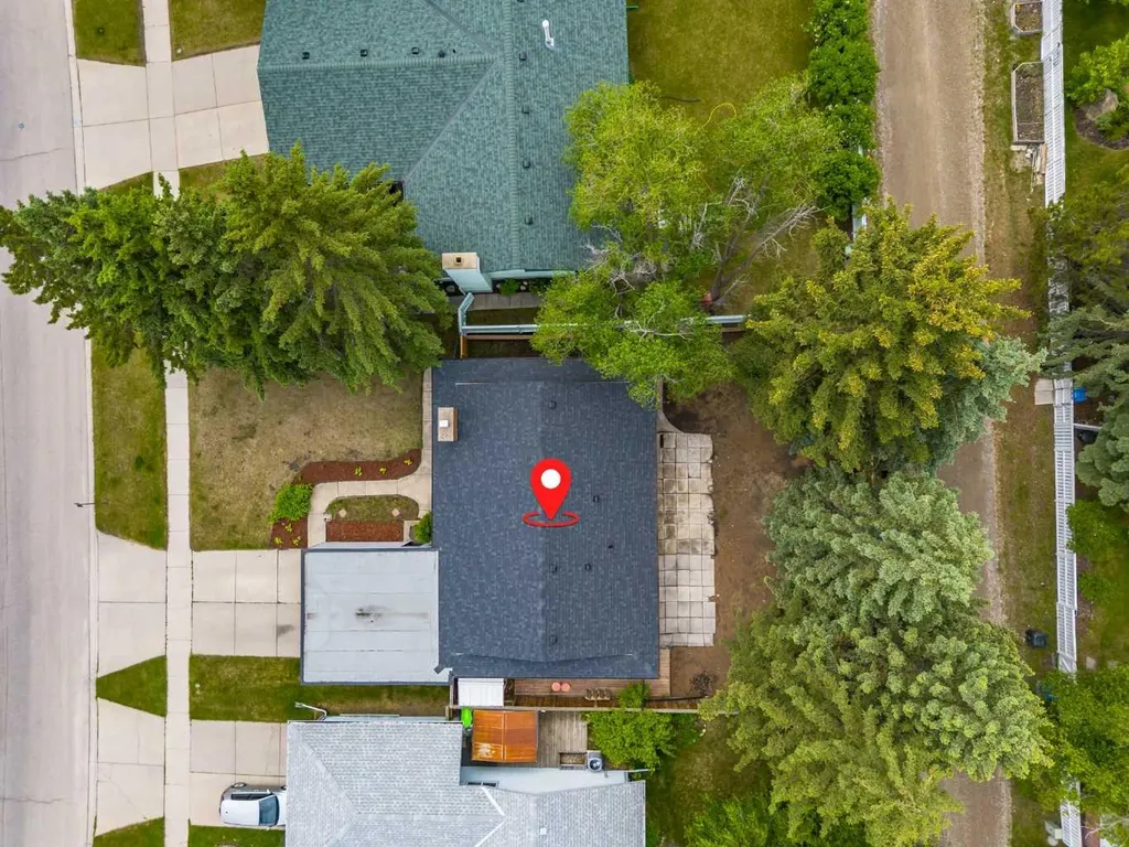9555 Oakfield Drive SW Calgary AB T2V 4E2