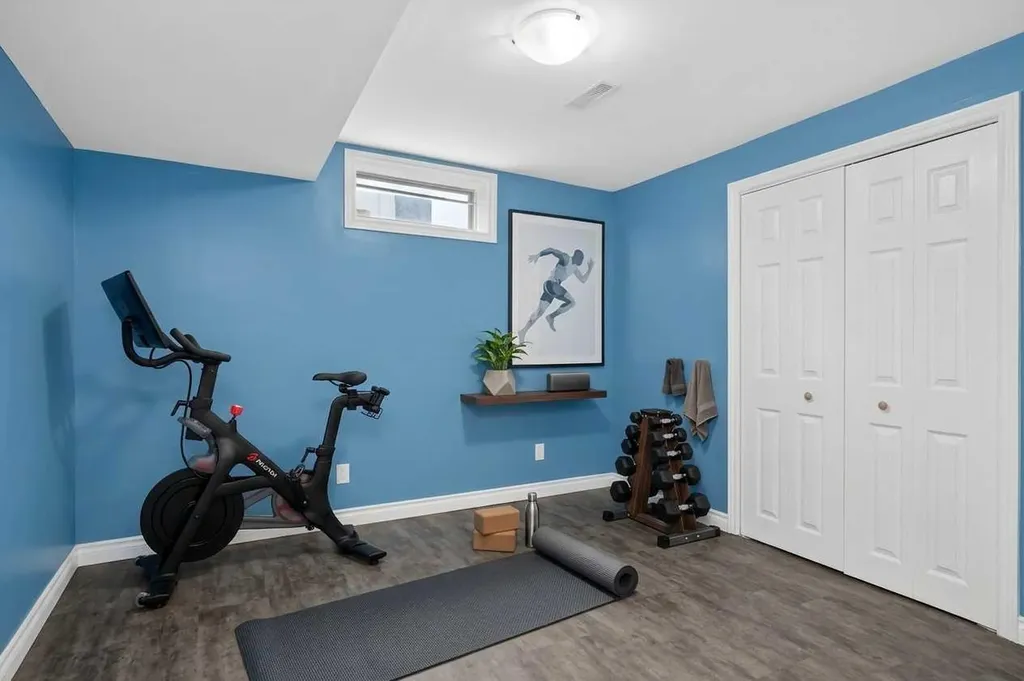 9555 Oakfield Drive SW Calgary AB T2V 4E2