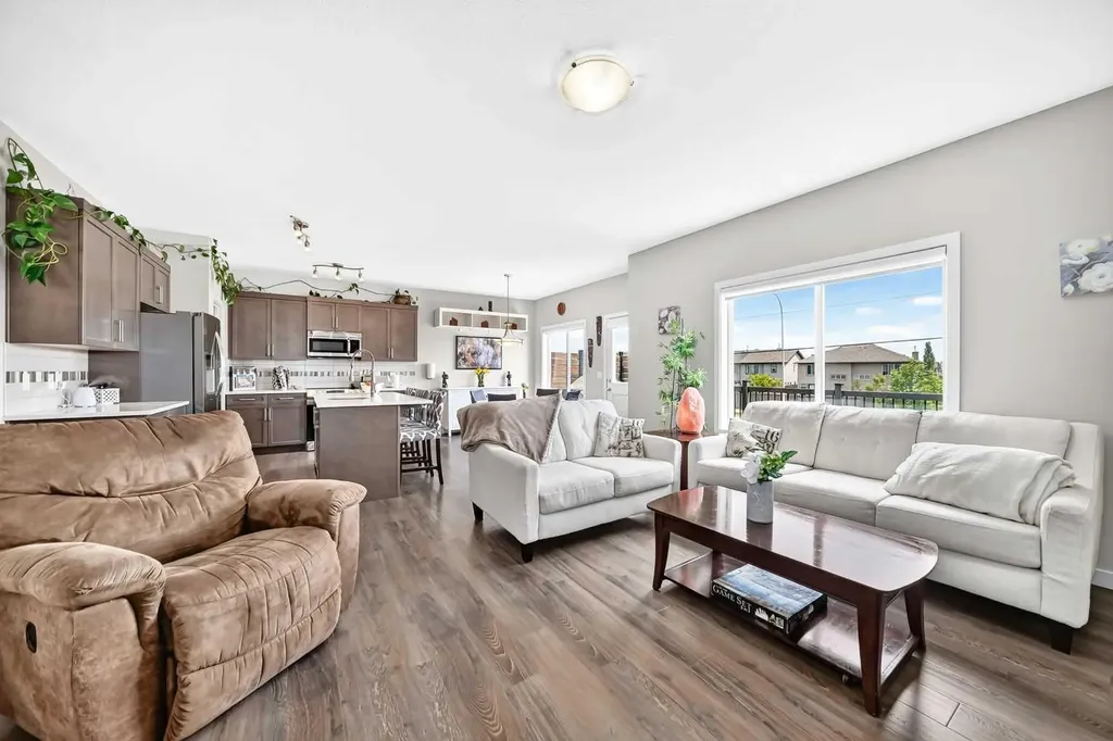 125 Bayside Loop SW Airdrie AB T4B 3E5