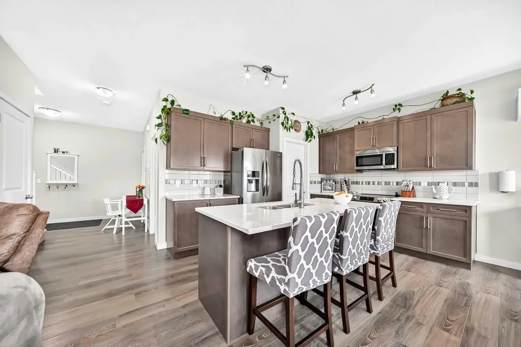 125 Bayside Loop SW Airdrie AB T4B 3E5