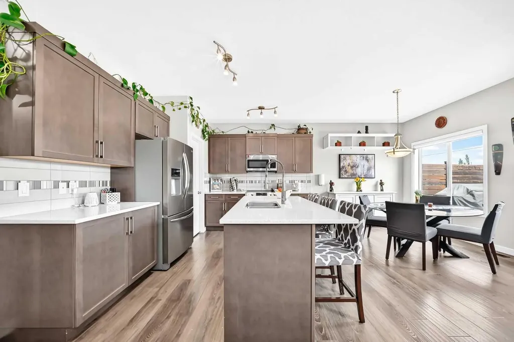 125 Bayside Loop SW Airdrie AB T4B 3E5