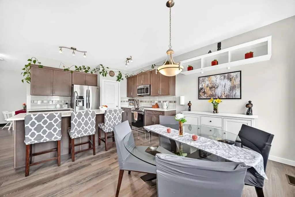 125 Bayside Loop SW Airdrie AB T4B 3E5