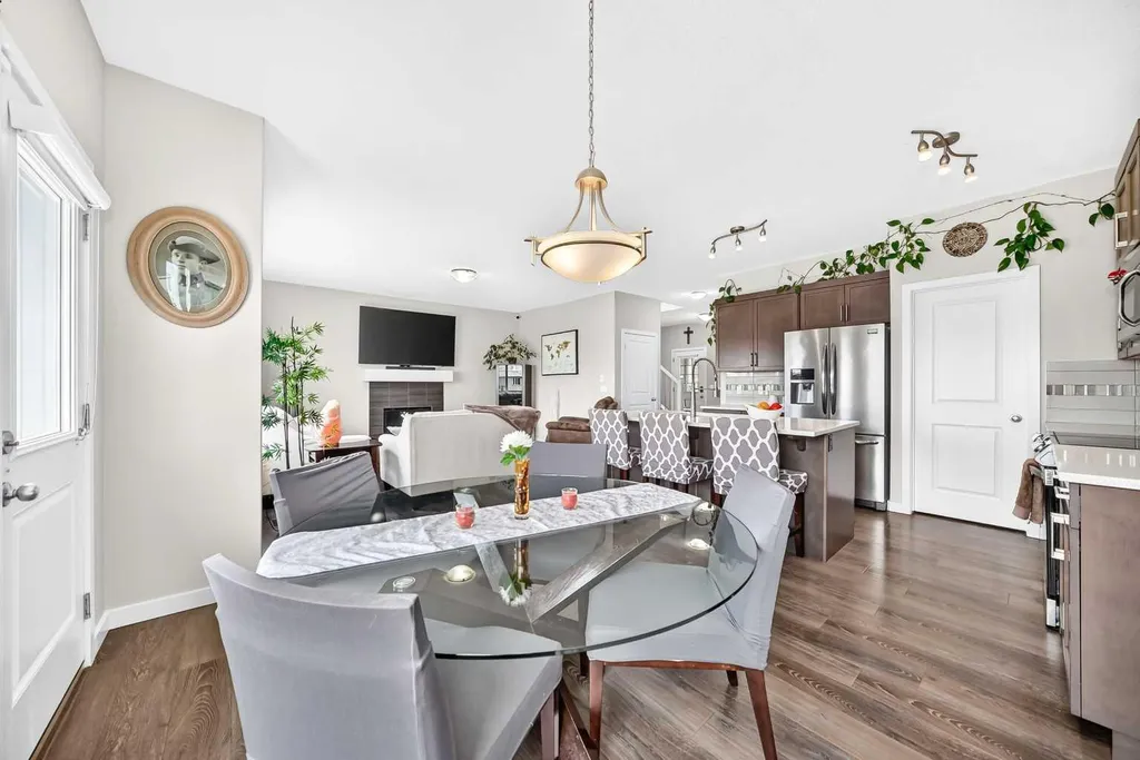 125 Bayside Loop SW Airdrie AB T4B 3E5