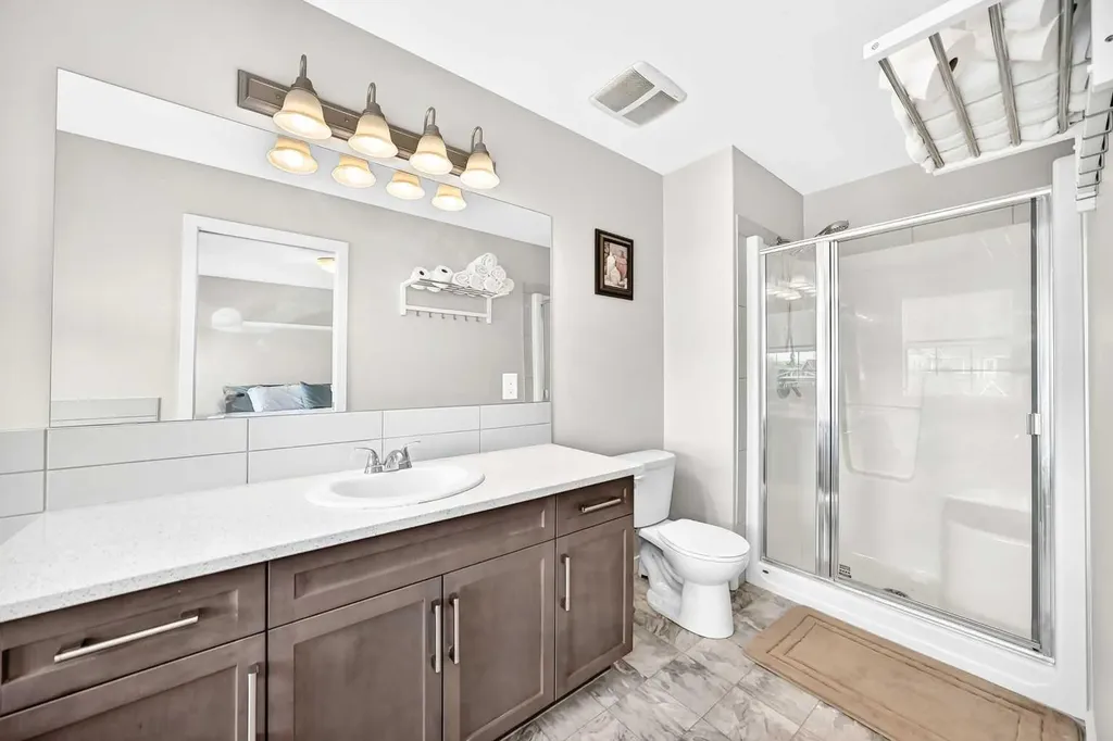 125 Bayside Loop SW Airdrie AB T4B 3E5