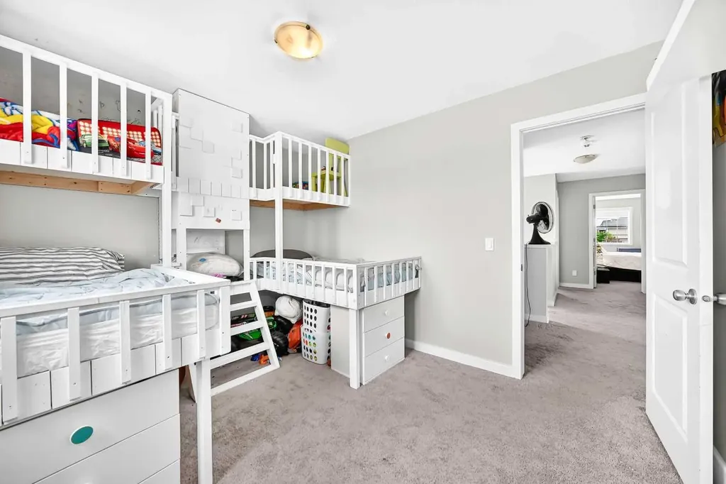 125 Bayside Loop SW Airdrie AB T4B 3E5