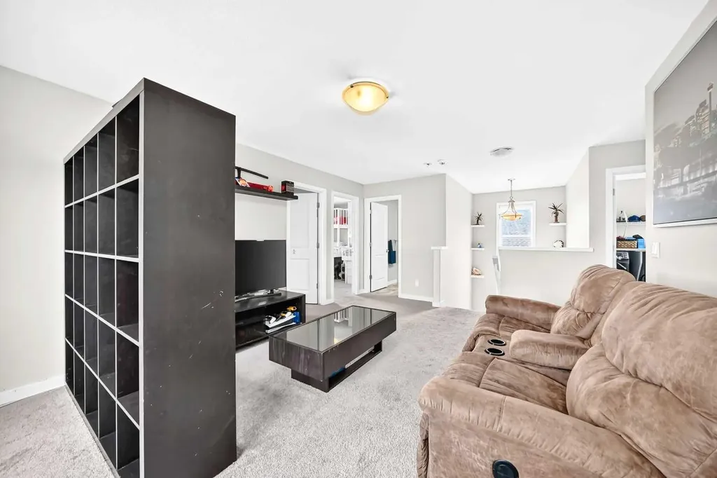125 Bayside Loop SW Airdrie AB T4B 3E5