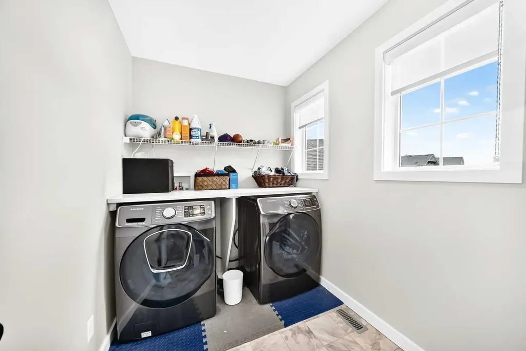 125 Bayside Loop SW Airdrie AB T4B 3E5