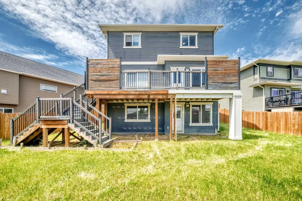 125 Bayside Loop SW Airdrie AB T4B 3E5