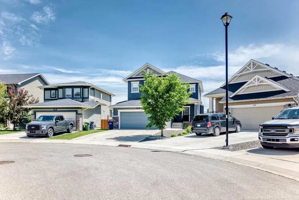 125 Bayside Loop SW Airdrie AB T4B 3E5