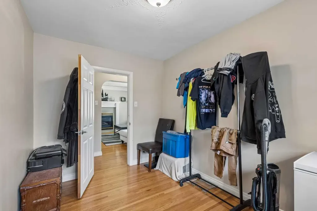 1232 Danloe Street NE Calgary AB T2E8X6