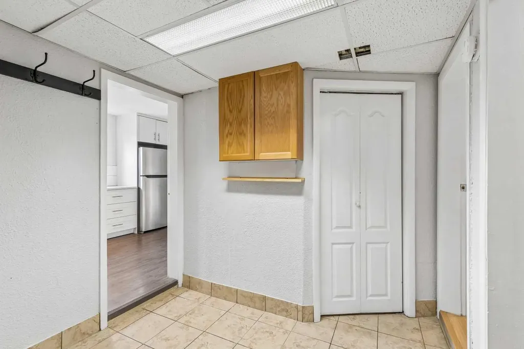 1232 Danloe Street NE Calgary AB T2E8X6