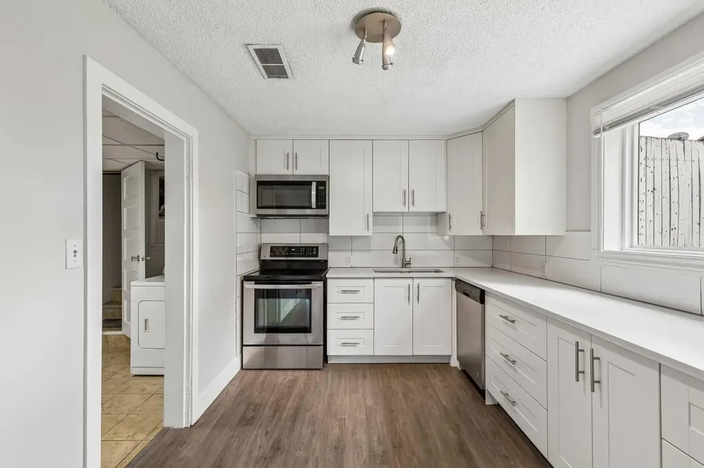 1232 Danloe Street NE Calgary AB T2E8X6