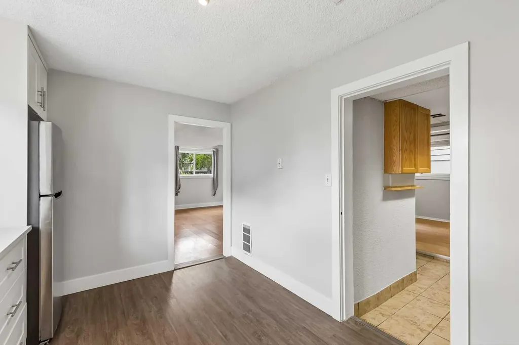 1232 Danloe Street NE Calgary AB T2E8X6
