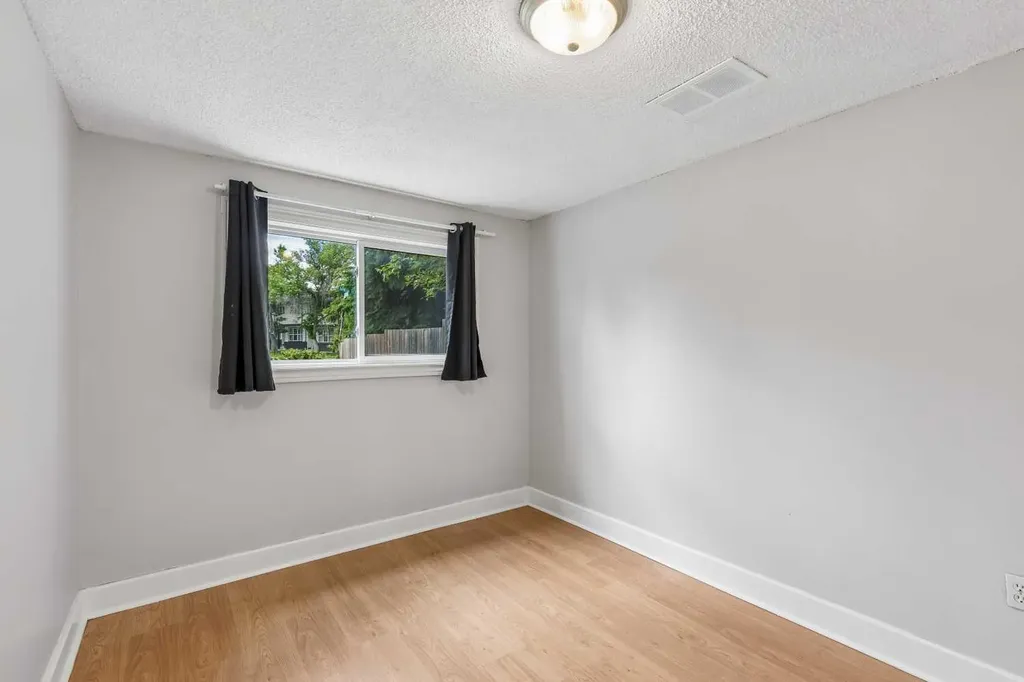 1232 Danloe Street NE Calgary AB T2E8X6