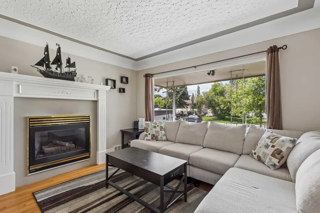 1232 Danloe Street NE Calgary AB T2E8X6