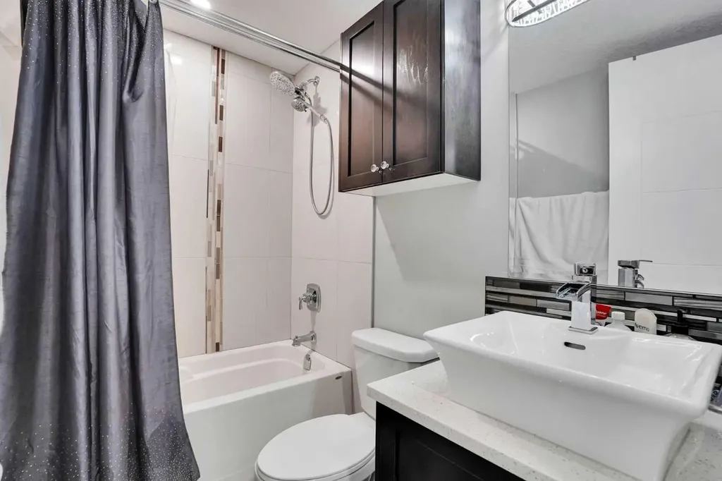 1527 Maitland Drive NE Calgary AB T2A 5V2