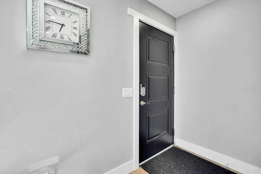 1527 Maitland Drive NE Calgary AB T2A 5V2