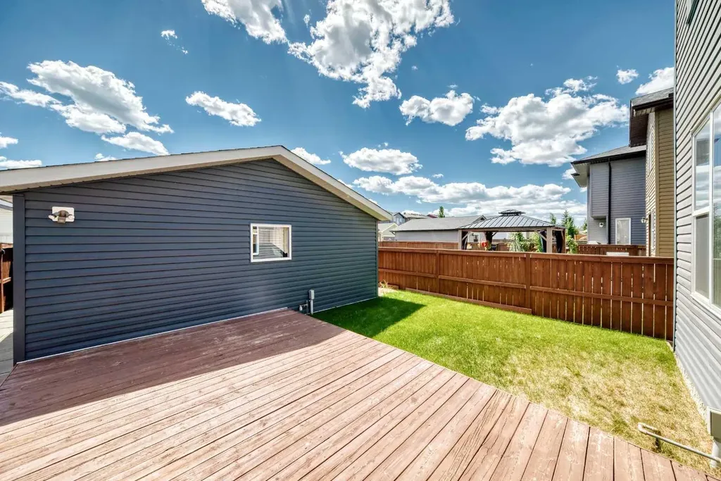 176 Evanspark Gardens Calgary AB T3P0G7