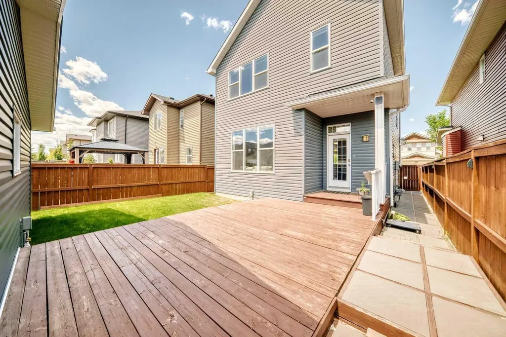 176 Evanspark Gardens Calgary AB T3P0G7