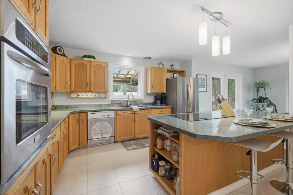 5413 46 Street Rimbey AB T0C 2J0