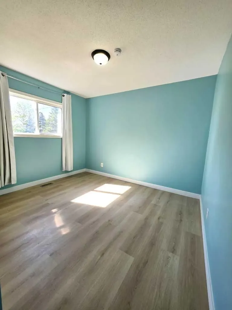 11316 97 Street Grande Prairie AB T8V 3M9