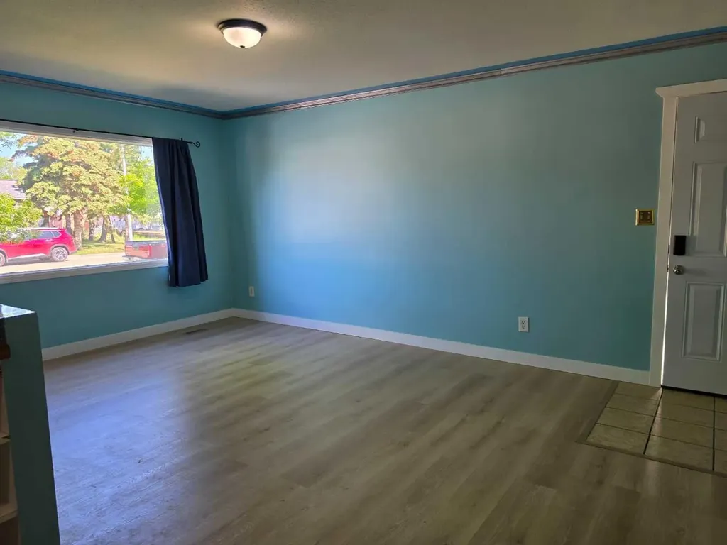 11316 97 Street Grande Prairie AB T8V 3M9