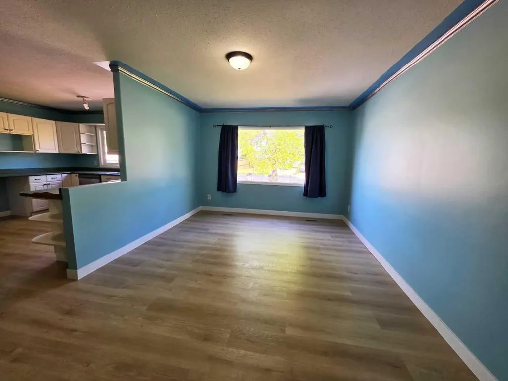 11316 97 Street Grande Prairie AB T8V 3M9
