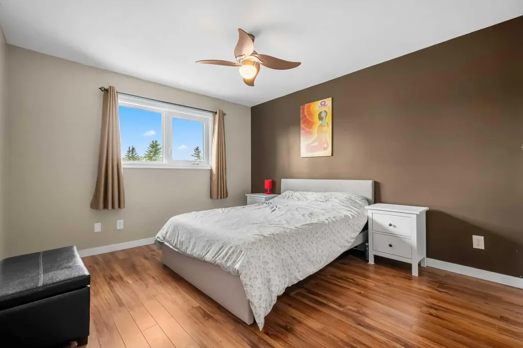 1667 Meadowbrook Drive SE Airdrie AB T4A 2A4