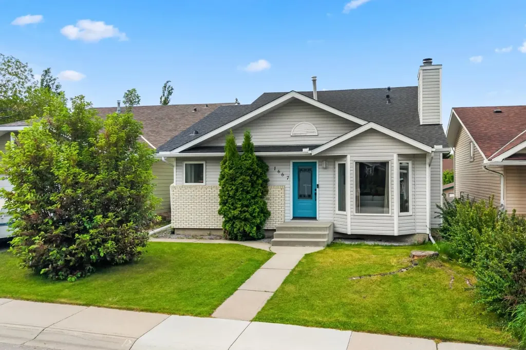 1667 Meadowbrook Drive SE Airdrie AB T4A 2A4