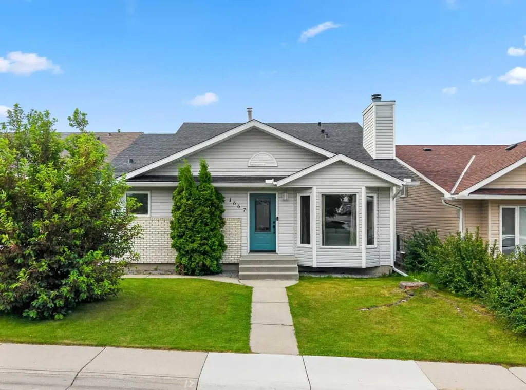 1667 Meadowbrook Drive SE Airdrie AB T4A 2A4