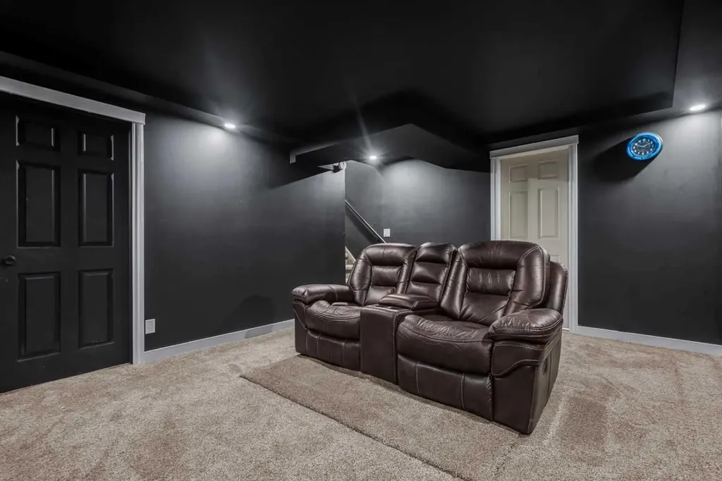 1667 Meadowbrook Drive SE Airdrie AB T4A 2A4