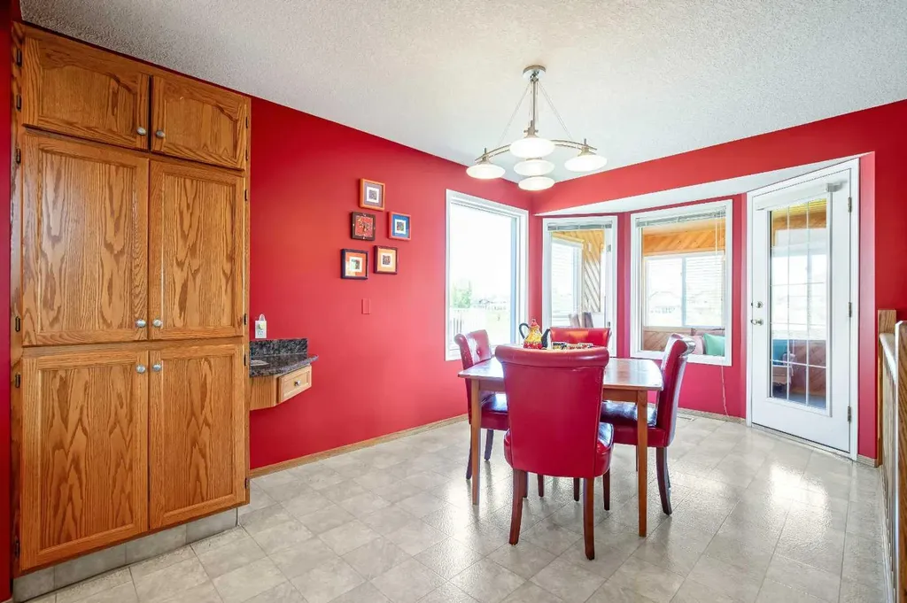 1120 High Country Drive NW High River AB T1V 1E2