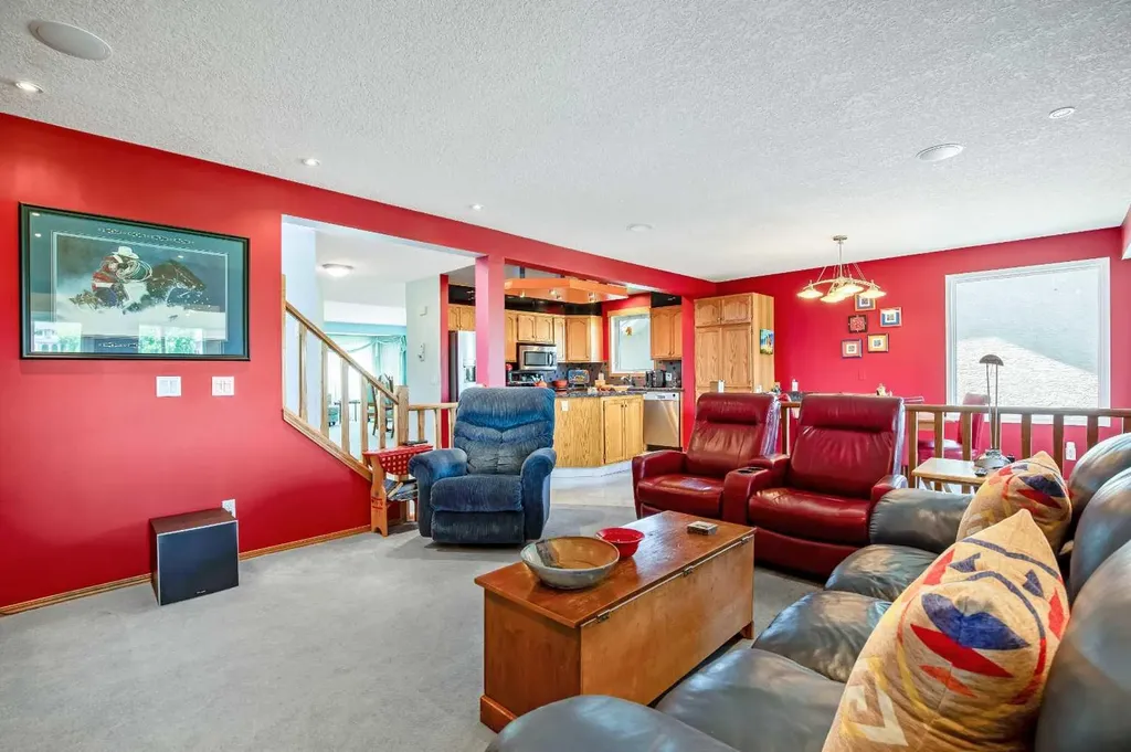 1120 High Country Drive NW High River AB T1V 1E2