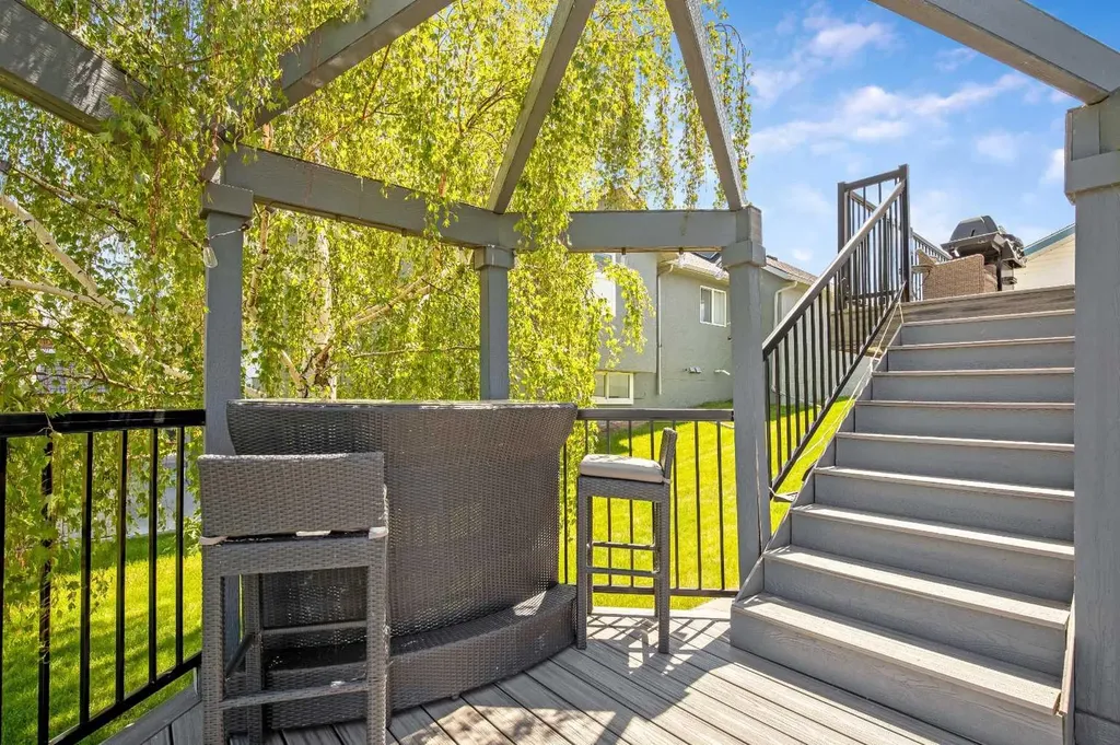 1120 High Country Drive NW High River AB T1V 1E2
