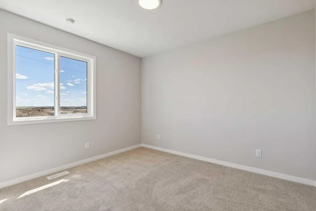 374 Hotchkiss Manor SE Calgary AB T3S 0J9