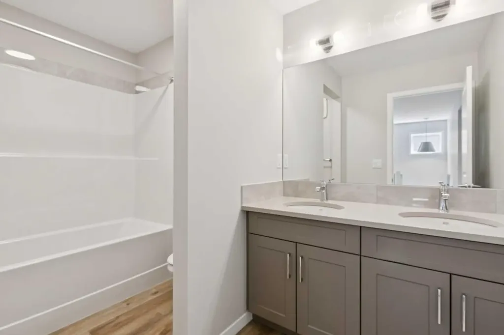 374 Hotchkiss Manor SE Calgary AB T3S 0J9