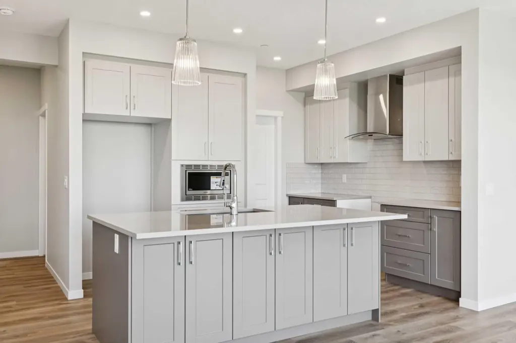374 Hotchkiss Manor SE Calgary AB T3S 0J9
