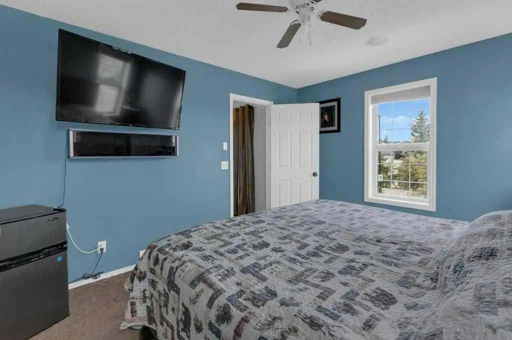 500 Morningside Park SW Airdrie AB T4B 3M6