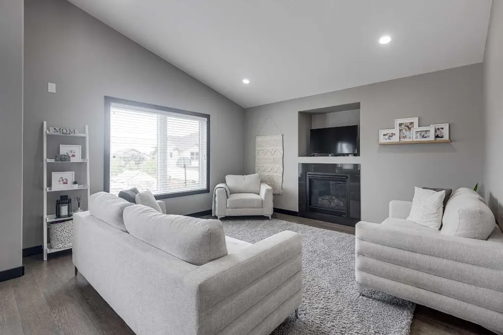 400 Timothy Drive Red Deer AB T4P 0L2