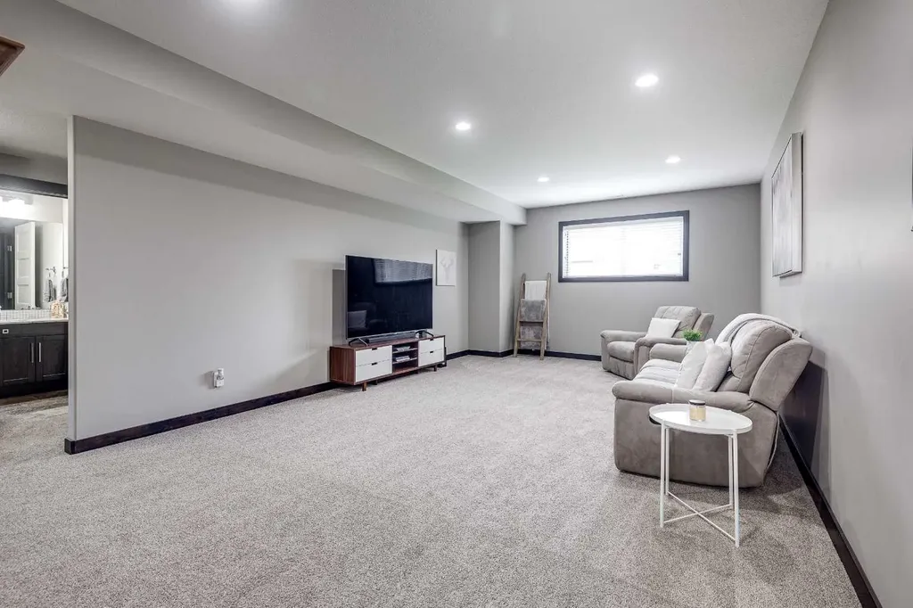400 Timothy Drive Red Deer AB T4P 0L2