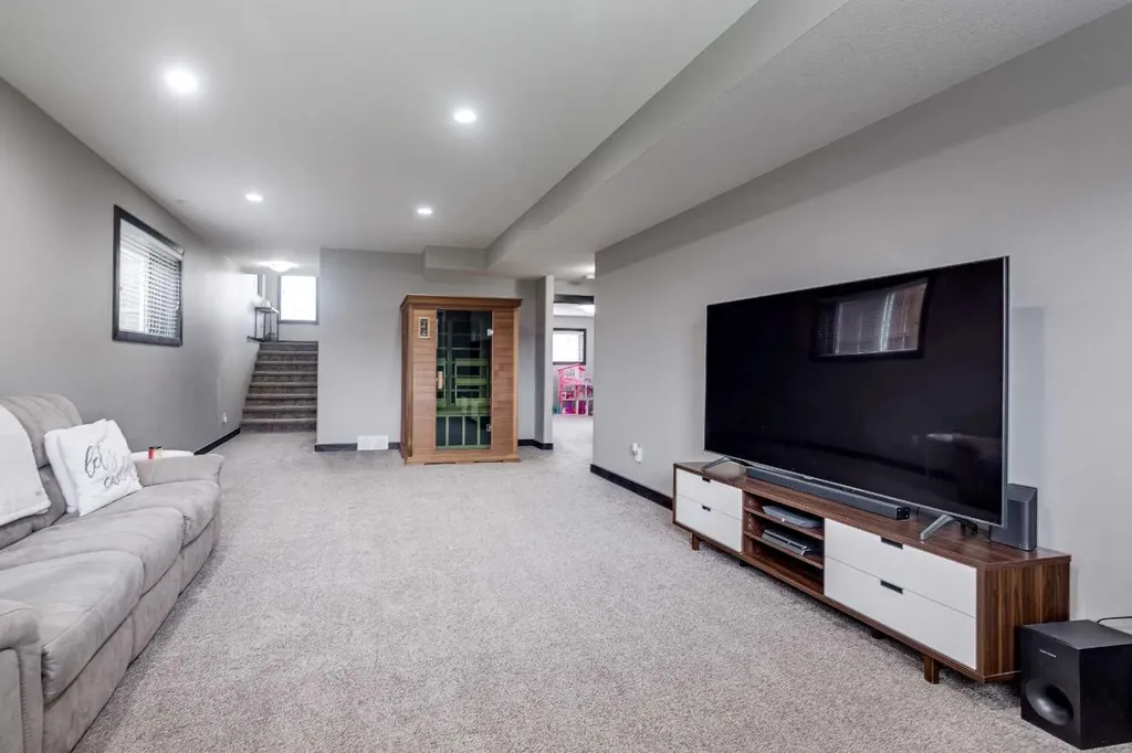 400 Timothy Drive Red Deer AB T4P 0L2