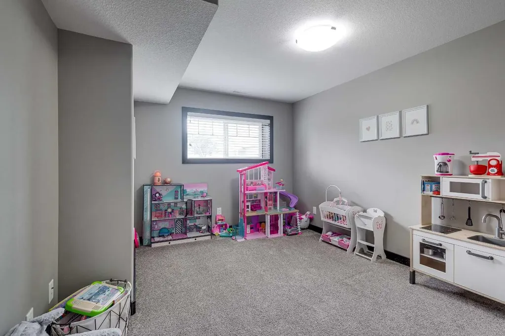 400 Timothy Drive Red Deer AB T4P 0L2